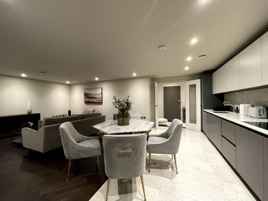 Apartamento 2Br Urban Vista Retreat Chcl F7 Chigwell Exterior foto