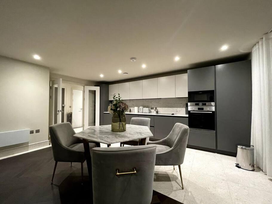 Apartamento 2Br Urban Vista Retreat Chcl F7 Chigwell Exterior foto
