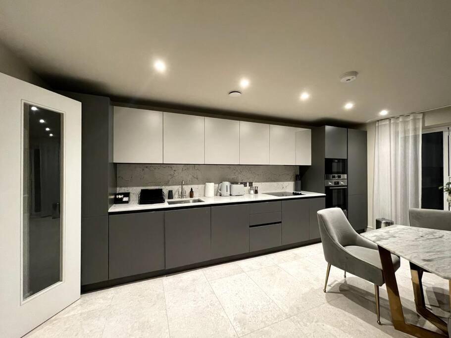 Apartamento 2Br Urban Vista Retreat Chcl F7 Chigwell Exterior foto