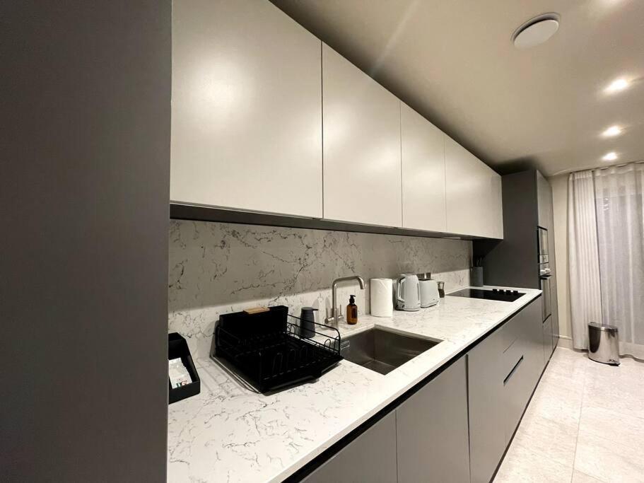 Apartamento 2Br Urban Vista Retreat Chcl F7 Chigwell Exterior foto